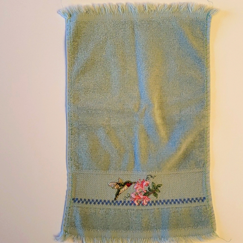 Hand Embroidered Tea Towels, set of 16 holiday/seasonal - Picture 3 of 16